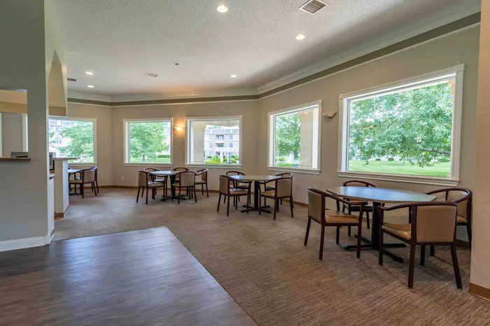 The-Abbey-Apartments-Springfield-Missouri-Amenities-Clubhouse-Seating