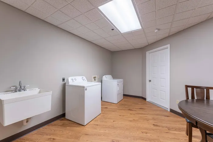 The-Abbey-Apartments-Springfield-Missouri-Amenities-Onsite-Laundry-Facilities