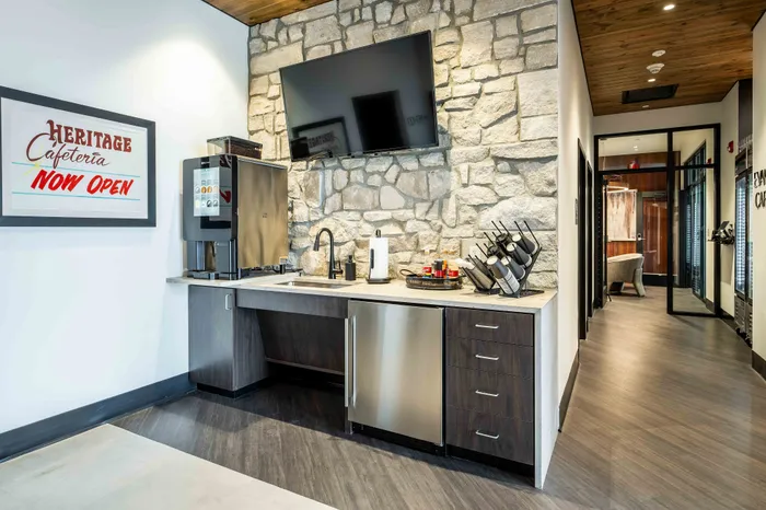 Heritage-Apartments-Springfield-Missouri-Luxury-Amenities-Coffee-Bar