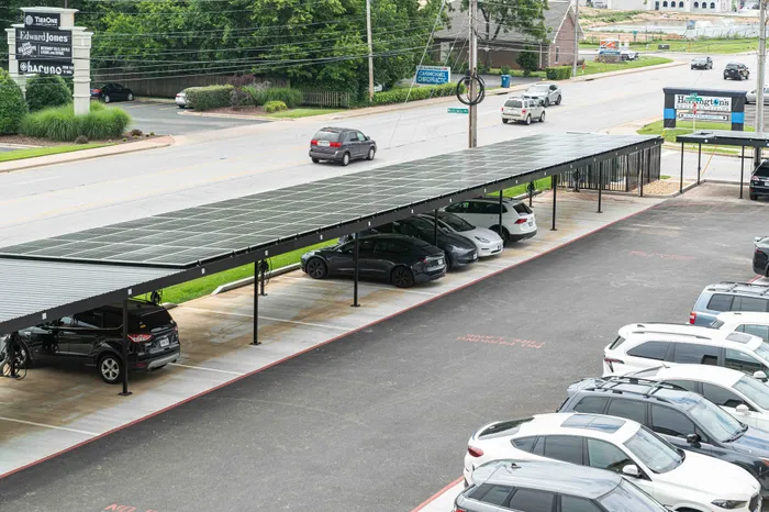 Heritage-Apartments-Springfield-Missouri-Luxury-Amenities-Covered-Parking-Solar-Powered-EV-Chargers