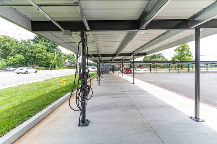 Heritage-Apartments-Springfield-Missouri-Luxury-Amenities-EV-Chargers-And-Covered-Parking