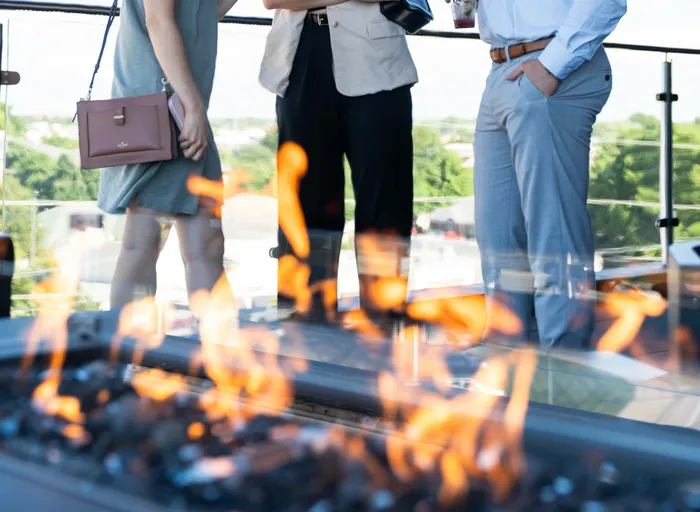 Heritage-Apartments-Springfield-Missouri-Luxury-Amenities-Sky-Deck-Fire-Place