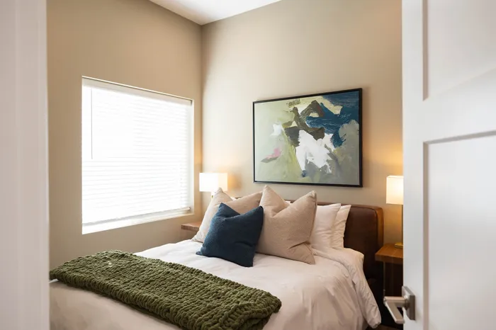 Heritage-Apartments-Springfield-Missouri-Luxury-Barrington-Furnished-One-Bedroom