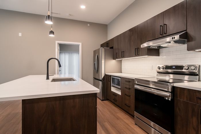 Heritage-Apartments-Springfield-Missouri-Sterling-Three-Bedroom-Kitchen