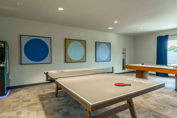 Crescent-Falls-Apartments-Joplin-Missouri-Amenities-Game-Room-Ping-Pong-Table