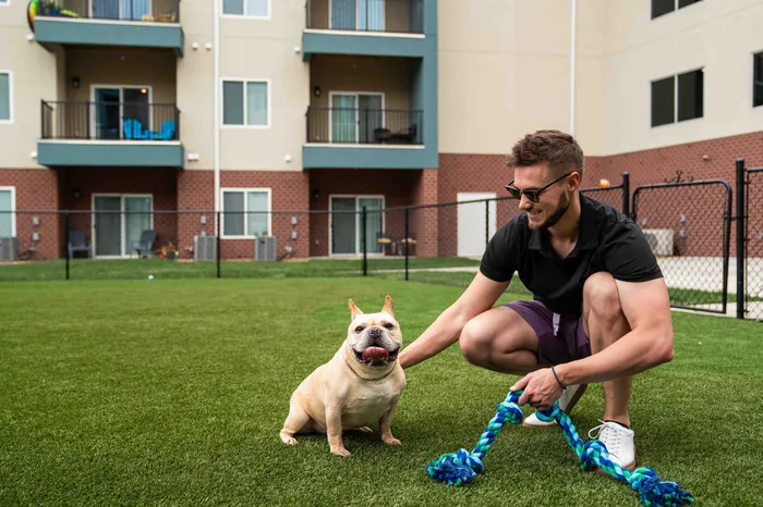 Crescent-Falls-Apartments-Joplin-Missouri-Amenities-Dog-Park-Fun