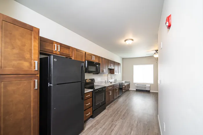 Crescent-Falls-Apartments-Joplin-Missouri-Studio-Kitchen