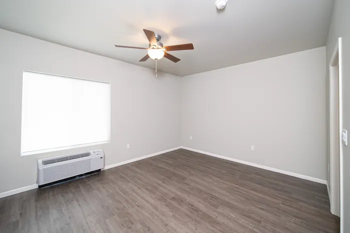 Crescent-Falls-Apartments-Joplin-Missouri-Studio-Living-Space