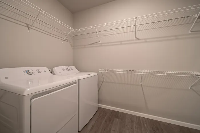 Crescent-Falls-Apartments-Joplin-Missouri-One-Bedroom-Laundry