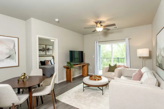 Crescent-Falls-Apartments-Joplin-Missouri-Furnished-Two-Bedroom-AirBNB-Dining-Table-Living-Room