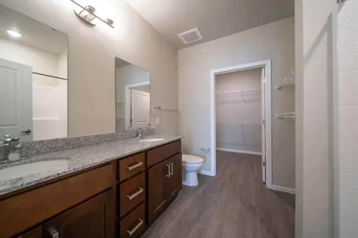 Crescent-Falls-Apartments-Joplin-Missouri-Two-Bedroom-Primary-Bathroom-Closet