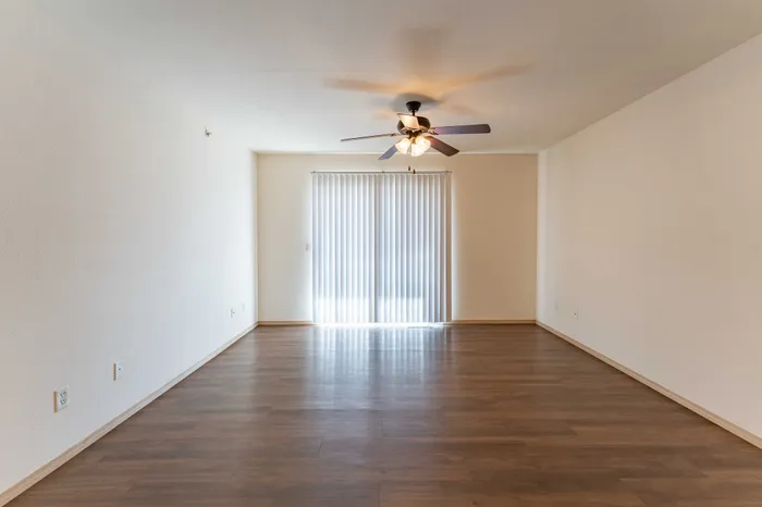 Battlefield-Park-Apartments-Springfield-Missouri-Phase-One-One-Bedroom-Living-Room-Patio-Doors