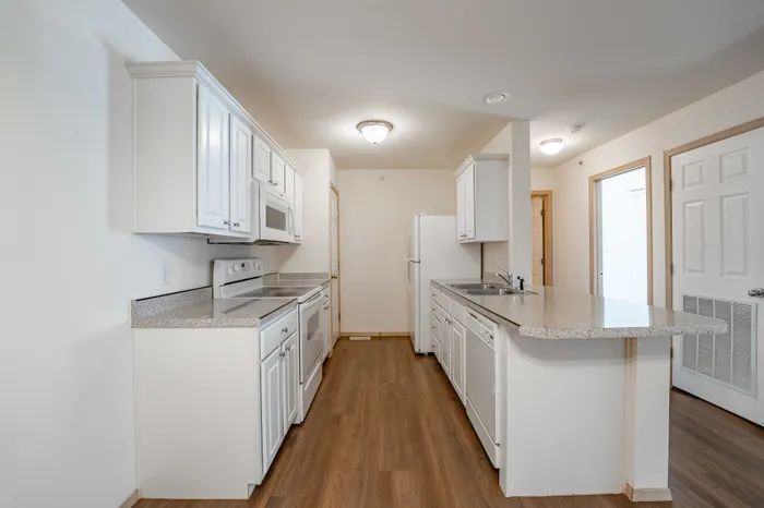 Battlefield-Park-Apartments-Springfield-Missouri-Phase-One-One-Bedroom-Kitchen