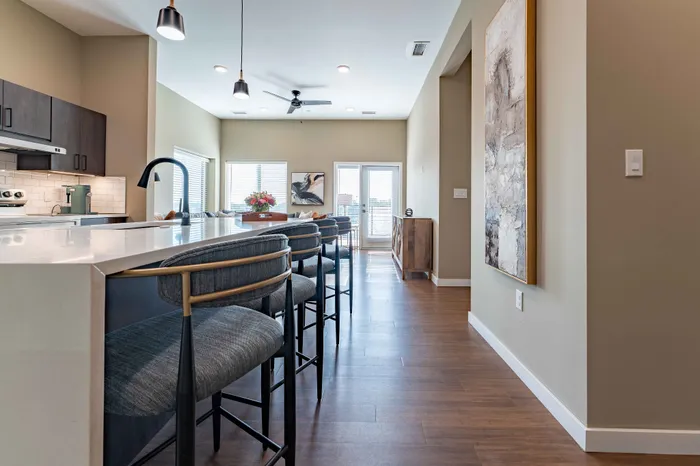 Heritage-Apartments-Springfield-Missouri-Luxury-Furnished-Two-Bedroom-Kitchen-Breakfast-Bar-Seating