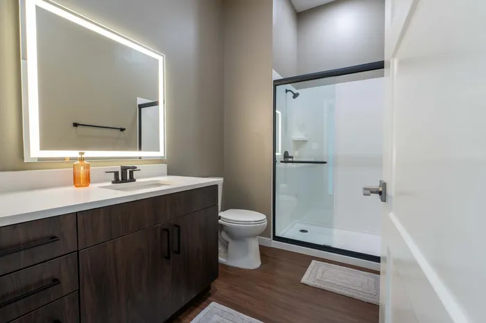 Heritage-Apartments-Springfield-Missouri-Luxury-Furnished-Two-Bedroom-Primary-Bathroom