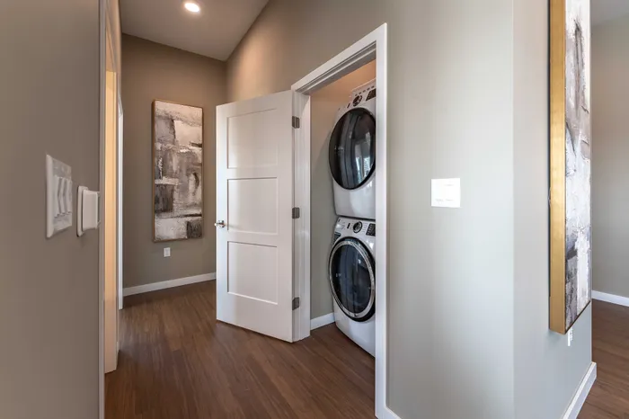 Heritage-Apartments-Springfield-Missouri-Luxury-Furnished-Two-Bedroom-Washer-Dryer