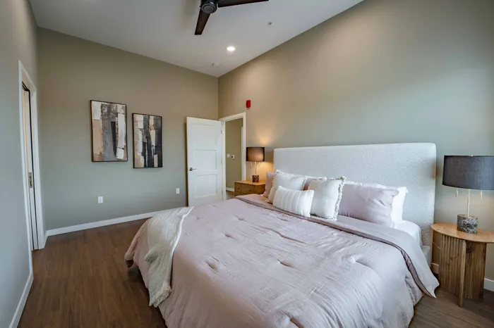 Heritage-Apartments-Springfield-Missouri-Luxury-Furnished-Two-Bedroom-Primary-Bed