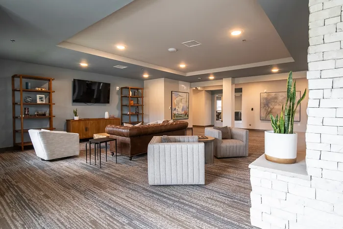 Union-Mill-Apartments-Wichita-Kansas-Amenities-Community-Seating