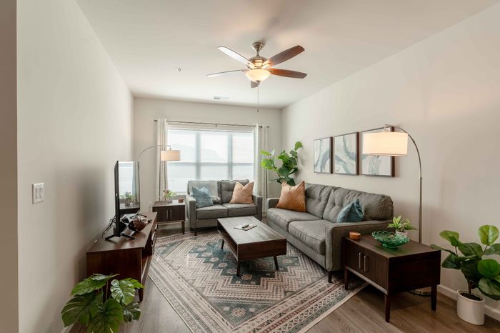 Union-Mill-Apartments-Wichita-Kansas-Furnished-One-Bedroom-Living-Room