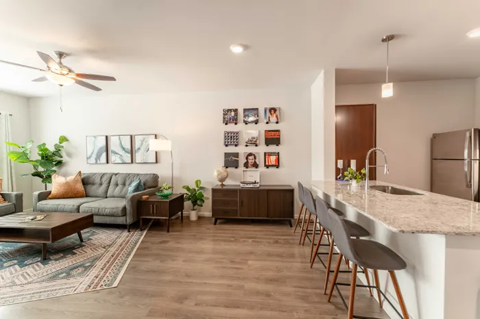 Union-Mill-Apartments-Wichita-Kansas-Furnished-One-Bedroom-Dining-Space