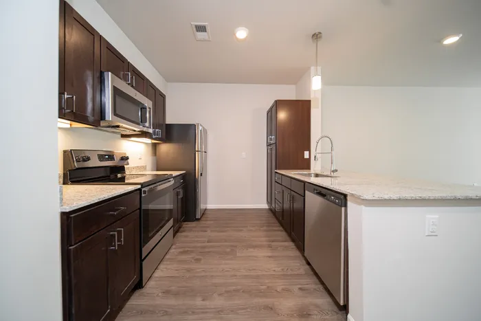 Union-Mill-Apartments-Wichita-Kansas-One-Bedroom-Home-Kitchen