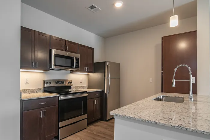 Union-Mill-Apartments-Wichita-Kansas-One-Bedroom-Kitchen-Breakfast-Bar