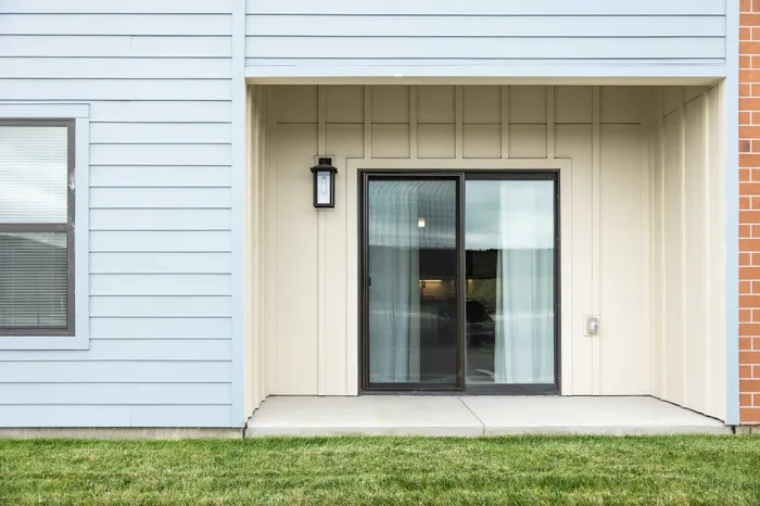 Union-Mill-Apartments-Wichita-Kansas-One-Bedroom-ADA-Patio