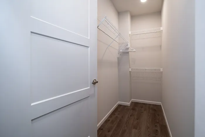 Union-Mill-Apartments-Wichita-Kansas-Furnished-Two-Bedroom-Guest-Room-Closet