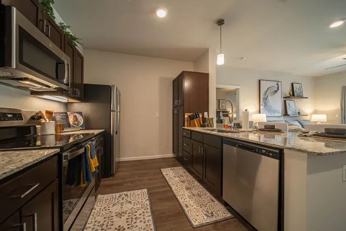 Union-Mill-Apartments-Wichita-Kansas-Furnished-Two-Bedroom-Kitchen