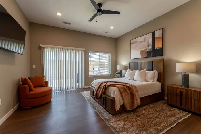 Heritage-Apartments-Springfield-Missouri-Luxury-Homes-Furnished-Studio-Living-Space