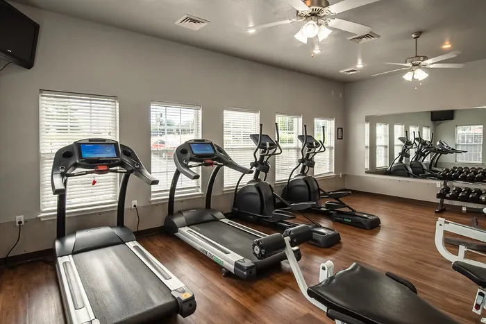 Coryell-Crossing-Apartments-Springfield-Missouri-Amenities-Fitness-Center-Cardio