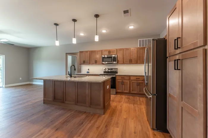 Township-28-Apartments-Springfield-Missouri-Building-H-Three-Bedroom-B-Kitchen-Entrance-View