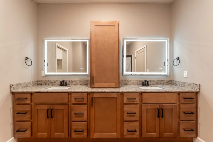 Township-28-Apartments-Springfield-Missouri-Building-H-Three-Bedroom-B-Primary-Bathroom-Dual-Sinks