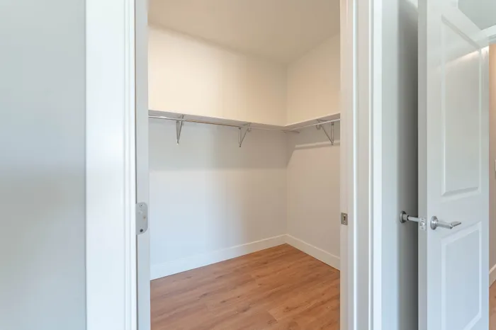 Township-28-Apartments-Springfield-Missouri-Building-H-Three-Bedroom-B-Third-Bedroom-Walk-In-Closet
