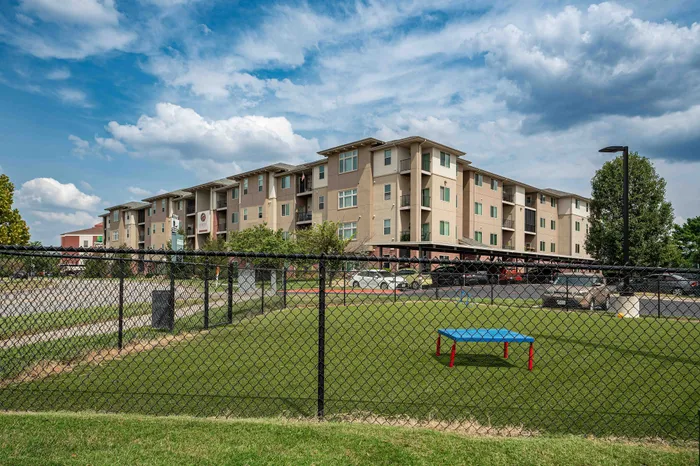 Coryell-Commons-Springfield-Missouri-55-Plus-Apartments-Amentities-Dog-Park