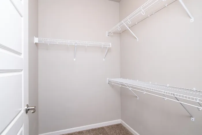 Coryell-Commons-Springfield-Missouri-55-Plus-Apartments-Riley-One-Bedroom-Walk-In-Closet