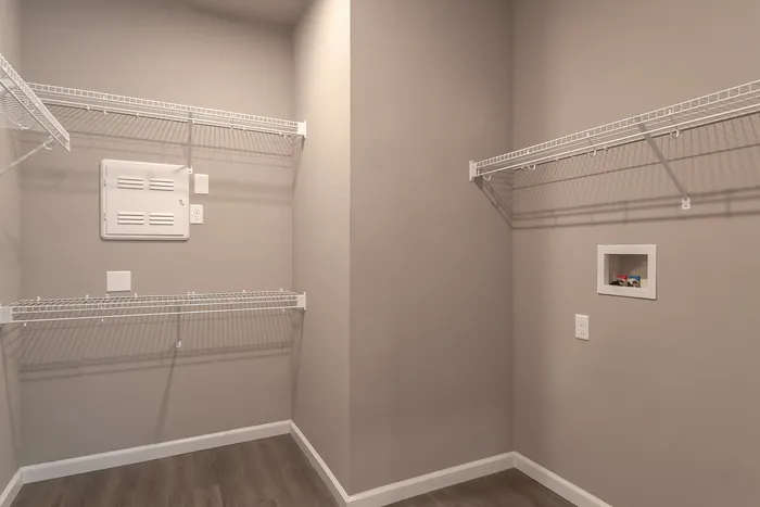 Coryell-Commons-Heights-Springfield-Missouri-Apartments-Livianah-One-Bedroom-Washer-Dryer-Hookups