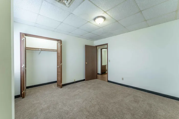 Regency-Towers-Apartments-Downtown-Springfield-Missouri-Two-Bedroom-Second-Bedroom-Closet