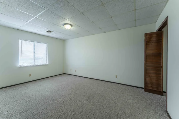 Regency-Towers-Apartments-Downtown-Springfield-Missouri-Two-Bedroom-Primary-Bedroom