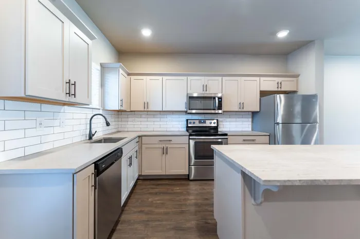 Villas-At-Verandas-South-Springfield-Missouri-Townhomes-Two-Bedroom-Unit-111-Kitchen-Laundry-Room-View