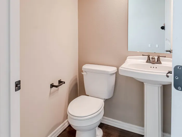 Villas-At-Verandas-South-Springfield-Missouri-Townhomes-Two-Bedroom-Unit-111-First-Floor-Half-Bathroom