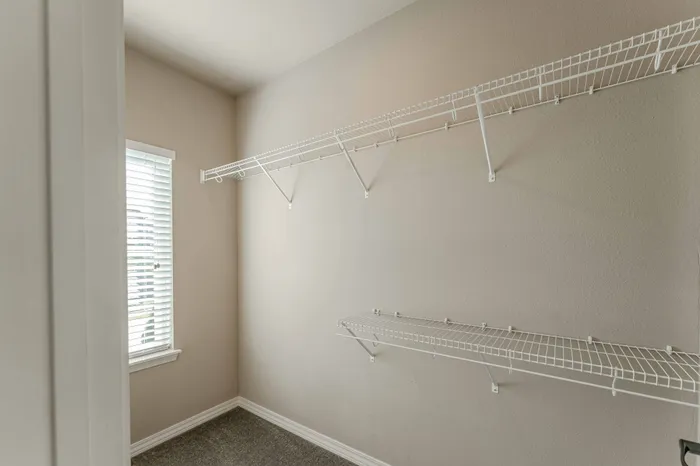 Villas-At-Verandas-South-Springfield-Missouri-Townhomes-Two-Bedroom-Unit-111-Primary-Bedroom-Closet