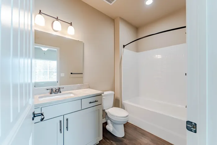 Villas-At-Verandas-South-Springfield-Missouri-Townhomes-Three-Bedroom-Unit-108-Second-Floor-Third-Bedroom-Bathroom