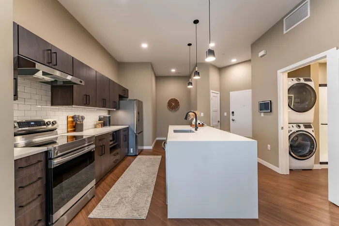 Heritage-Apartments-Springfield-Missouri-Garrison-Furnished-Two-Bed-Apartment-301-Kitchen