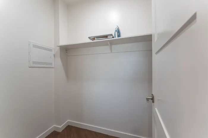 Heritage-Apartments-Springfield-Missouri-Garrison-Furnished-Two-Bed-Apartment-301-Secondary-Bedroom-Closet
