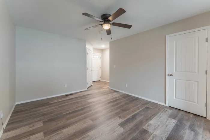 Oakwood-Heights-Townhomes-Republic-Missouri-Two-Bedroom-Home-Living-Room-And-Front-Door