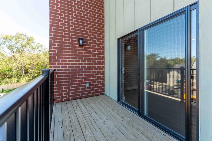 Township-28-Apartments-Springfield-Missouri-Building-H-One-Bedroom-Loft-Premium-Patio