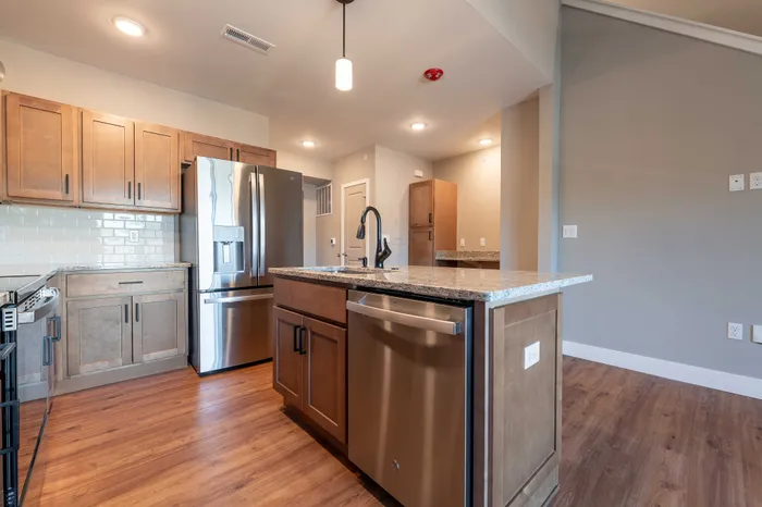 Township-28-Apartments-Springfield-Missouri-Building-H-One-Bedroom-Loft-Premium-Kitchen-Island