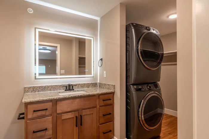Township-28-Apartments-Springfield-Missouri-Building-H-One-Bedroom-Loft-Premium-Primary-Bathroom-Entrance