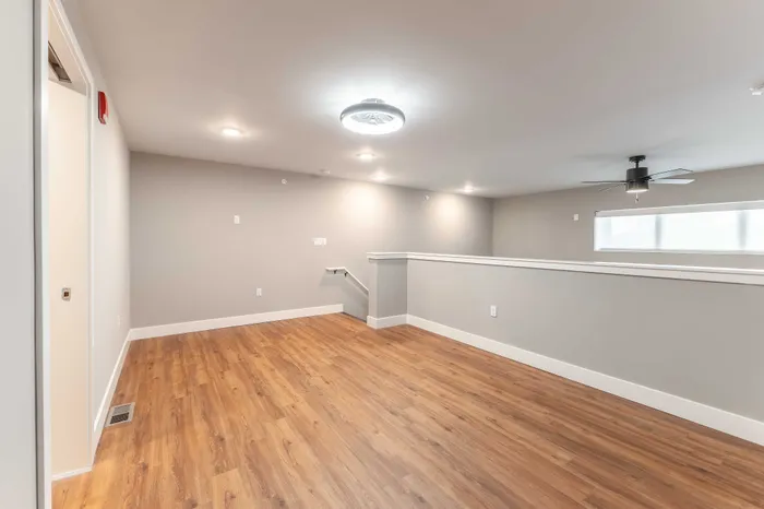 Township-28-Apartments-Springfield-Missouri-Building-H-One-Bed-Loft-Premium-Bedroom